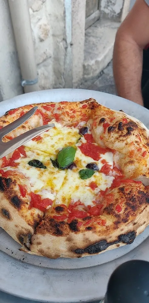 Pizza Mozza