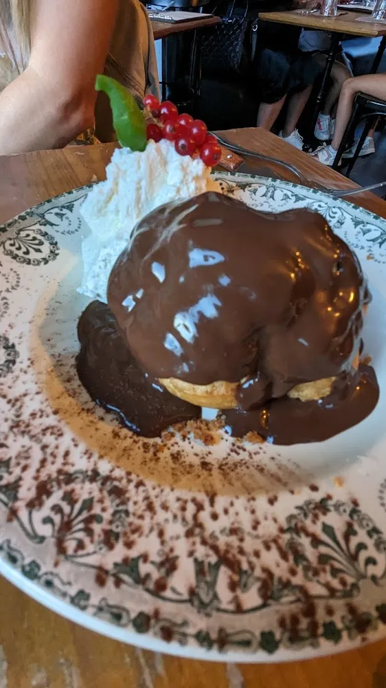 Profiteroles